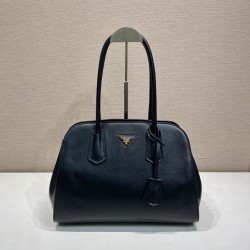 Replica di lusso Borsa Prada Palisander 1BG606 con doppio manico a spalla Nero
