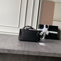 Replica perfetta Borsa Chanel AS6573 Mini Flap (Caviar) Nero Replica perfetta Borsa Chanel AS6573 Mini Flap (Caviar) Nero