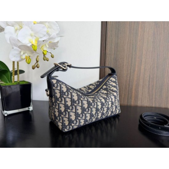 Replica perfetta Pochette Dior Travel Nomad media Blu 22cm Replica perfetta Pochette Dior Travel Nomad media Blu 22cm