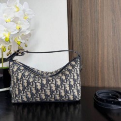 Replica perfetta Pochette Dior Travel Nomad media Blu 22cm