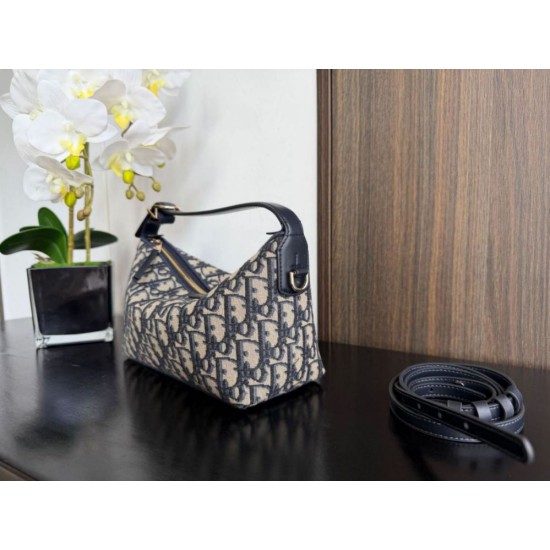 Replica perfetta Pochette Dior Travel Nomad media Blu 22cm Replica perfetta Pochette Dior Travel Nomad media Blu 22cm