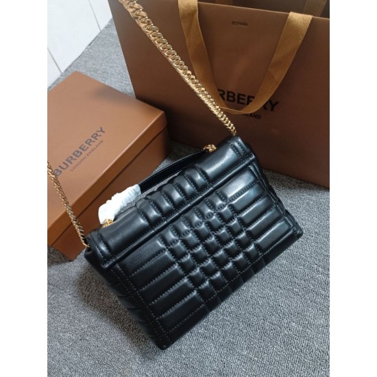 Imitazione Borsa a spalla Burberry Lola nera con chiusura TB Replica perfetta Borsa a spalla Burberry Lola nera con chiusura TB