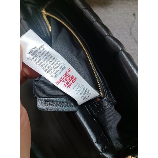 Imitazione Borsa a spalla Burberry Lola nera con chiusura TB Replica perfetta Borsa a spalla Burberry Lola nera con chiusura TB