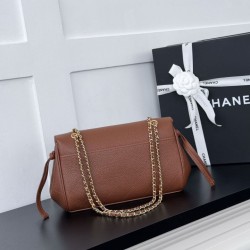 Replica Borsa Chanel AS6427 Chain Baguette Flap marrone Replica Borsa Chanel AS6427 Chain Baguette Flap marrone