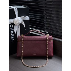 Borsa Chanel Vanity Case Trapeze morbida AS6473 bordeaux/rosa Borsa Chanel Vanity Case Trapeze morbida AS6473 bordeaux/rosa