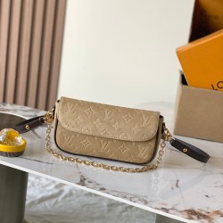 Replica Portafoglio Louis Vuitton M2A016 Ivy On Chain suede marrone