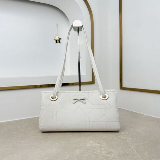 Replica Borsa shopping Dior Promenade East-West in pelle di vitello con motivo Cannage piatto Nero
