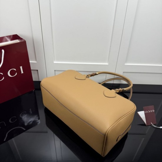 Replica Perfetta Borsa Gucci Boston Bamboo A006OD grande gialla con manici superiori Replica Perfetta Borsa Gucci Boston Bamboo A006OD grande gialla con manici superiori