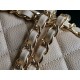 Riproduzione Fedele Medium Classic Caviar Flap Borse A1112 Albicocca Argento / Hardware d'oro imitazioni Replica Alta Qualità Medium Classic Caviar Flap Borse A1112 Albicocca Argento / Hardware d'oro