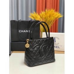 Borsa Tote Medaglione A25188 Nera Borsa Tote Medaglione A25188 Nera