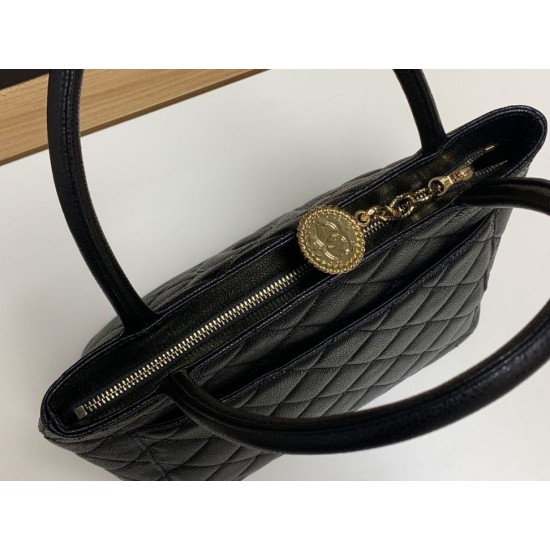 Borsa Tote Medaglione A25188 Nera Borsa Tote Medaglione A25188 Nera