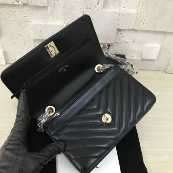 Riproduzione Fedele Classic Flap Charms Portafoglio Woc A33814 Nero imitazioni Replica Alta Qualità Classic Flap Charms Portafoglio Woc A33814 Nero
