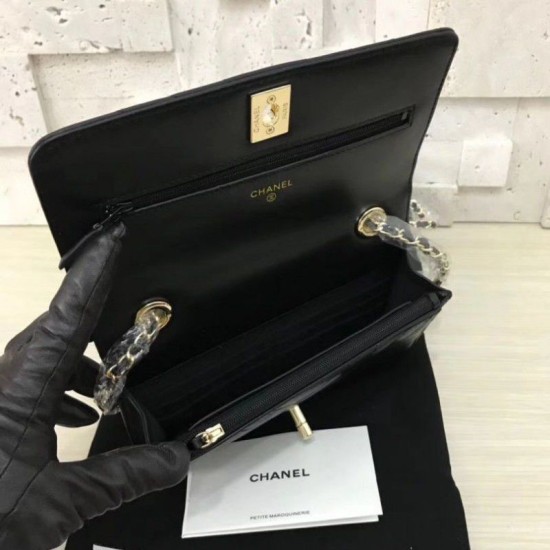 Riproduzione Fedele Classic Flap Charms Portafoglio Woc A33814 Nero imitazioni Replica Alta Qualità Classic Flap Charms Portafoglio Woc A33814 Nero