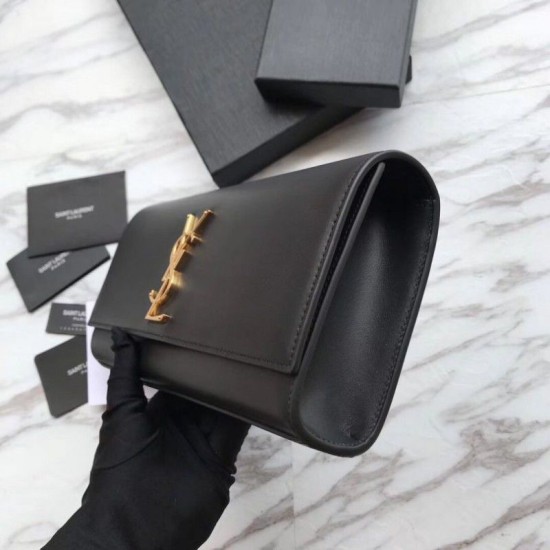 Imitazione Portafoglio YSL Saint Laurent Classic Monogram in pelle liscia nera imitazioni perfette