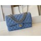 Replica Borsa con patta classica A1112 Hardware in oro blu Griffate