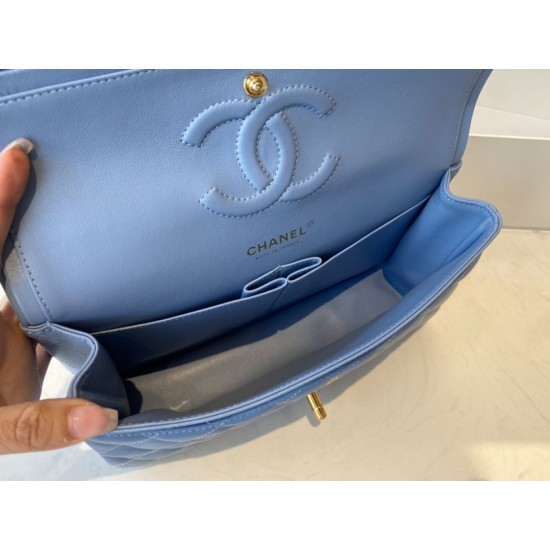 Replica Borsa con patta classica A1112 Hardware in oro blu Griffate