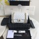 Dupe Borsa classica con pattina in pelle di vitello granato A1112 Bianco imitazioni perfette Replica Borsa classica con pattina in pelle di vitello granato A1112 Bianco Griffate