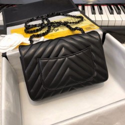 Dettagli perfetti Borsa a patta classica A1116 Hardware nero Dettagli perfetti Borsa a patta classica A1116 Hardware nero