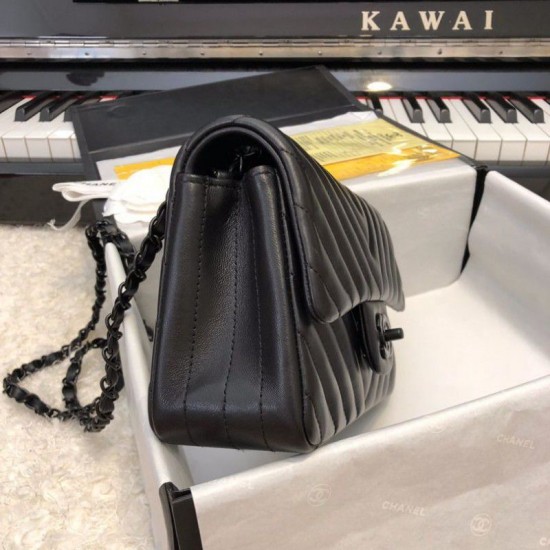 Dettagli perfetti Borsa a patta classica A1116 Hardware nero imitazioni perfette