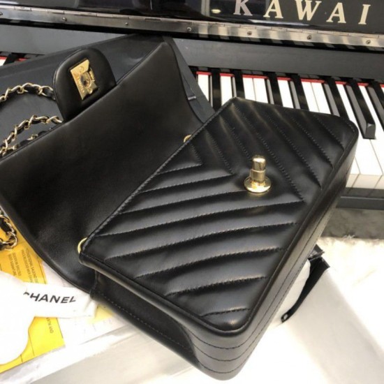 Replica Borsa a patta classica A1116 Hardware in oro nero Outlet Borsa a patta classica A1116 Hardware in oro nero imitazioni perfette