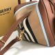 Burberry Cube Square Bag Marrone Dupe Perfetta Cloni Firmate Burberry Cube Square Bag Marrone imitazioni