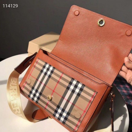 Burberry Borse Replica di alta qualità vintage nera Dupe Perfetta Cloni Firmate Burberry Borse Replica di alta qualità vintage nera imitazioni