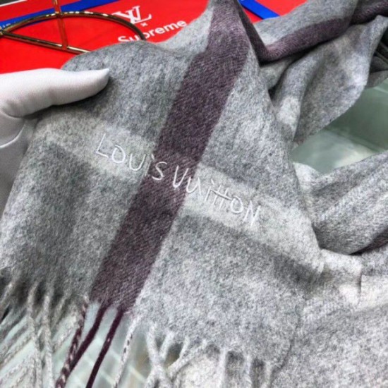 Riproduzione Fedele Sciarpe di seta cashmere grigie imitazioni Replica Alta Qualità Sciarpe di seta cashmere grigie