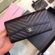 Riproduzione Fedele replica Portafoglio lungo Chevron A31506 Nero imitazioni Replica Alta Qualità Portafoglio lungo Chevron A31506 Nero