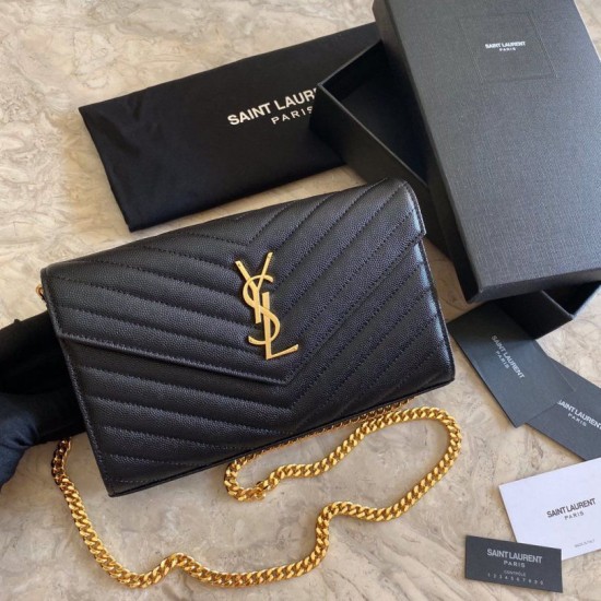 Portafoglio con catena YSL Saint Laurent con busta a catena in pelle martellata Hardware nero oro Dupe Perfetta Cloni Firmate Portafoglio con catena YSL Saint Laurent con busta a catena in pelle martellata Hardware nero oro imitazioni