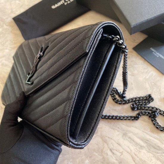 Cloni Firmate Portafoglio con catena YSL Saint Laurent con busta a catena in pelle martellata nera nera hardware imitazioni
