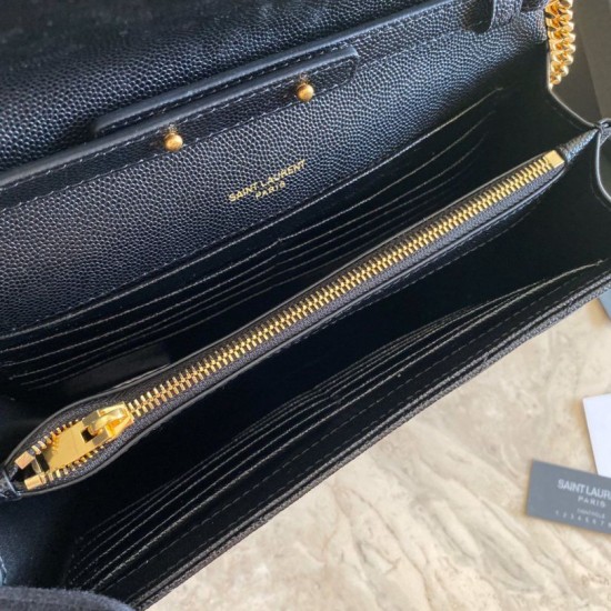 Portafoglio con catena YSL Saint Laurent con busta a catena in pelle martellata Hardware nero oro Dupe Perfetta Cloni Firmate Portafoglio con catena YSL Saint Laurent con busta a catena in pelle martellata Hardware nero oro imitazioni