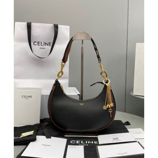 Borsa Celine Ava Con Tracolla Media In Pelle Di Vitello Liscia Nera Borsa Celine Ava Con Tracolla Media In Pelle Di Vitello Liscia Nera