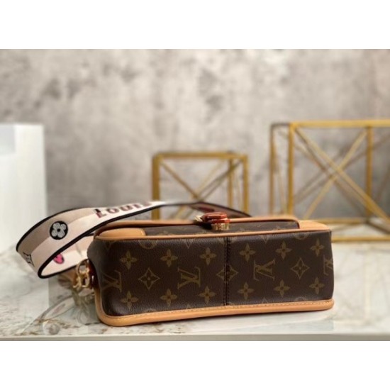 Diane Satchel M45985 Diane Satchel M45985