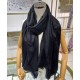 Sciarpa monogramma da donna Louis Vuitton nera Sciarpa monogramma da donna Louis Vuitton nera