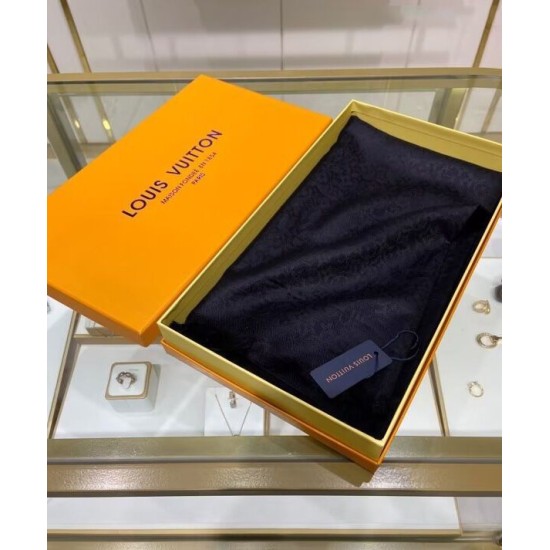 Sciarpa monogramma da donna Louis Vuitton nera Sciarpa monogramma da donna Louis Vuitton nera