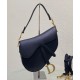 Borsa a sella Christian Dior con cinturino nero Borsa a sella Christian Dior con cinturino nero