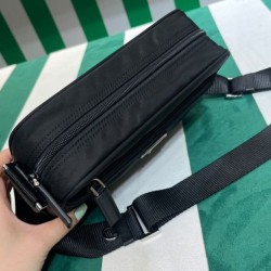 a tracolla Prada Re-Nylon 1BC167 nera a tracolla Prada Re-Nylon 1BC167 nera
