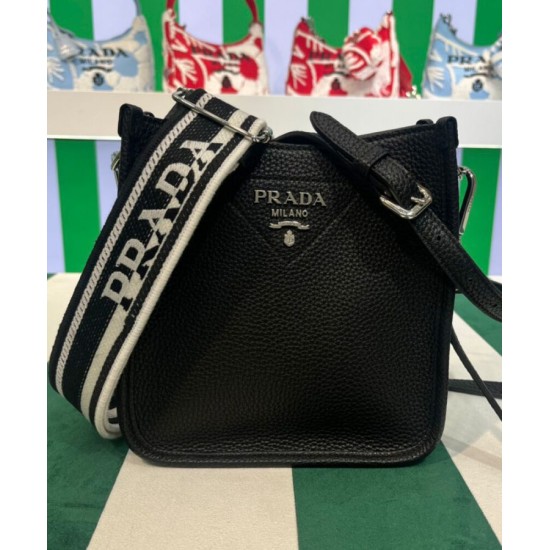 Mini borsa a tracolla Prada 1BH191 nera Mini borsa a tracolla Prada 1BH191 nera