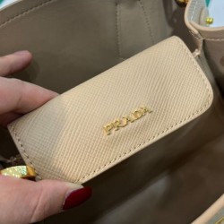Replica Mini Borsa Prada Doppia In Pelle Saffiano Albicocca imitazioni Miglior Prezzo Mini Borsa Prada Doppia In Pelle Saffiano Albicocca Replica
