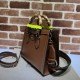 Replica Borse tote piccola Gucci Diana 702721 Marrone imitazioni Miglior Prezzo Borse Replica tote piccola Gucci Diana 702721 Marrone
