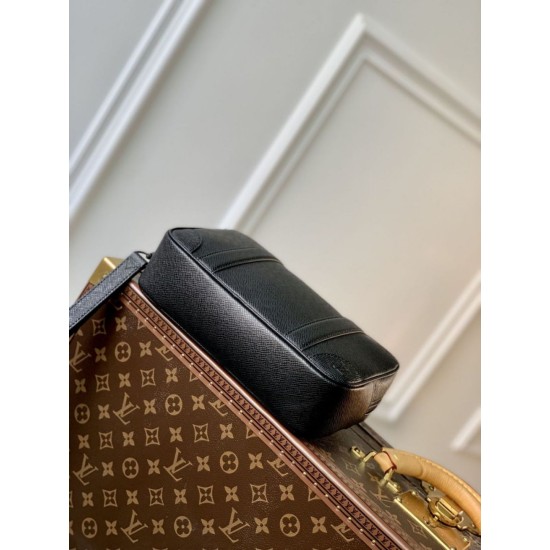 Replica Borse Imitazioni LV Pochette Kasai da uomo M82078 imitazioni Miglior Prezzo Borse Imitazioni LV Pochette Kasai da uomo M82078 Replica