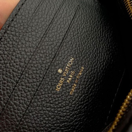 Replica Pari Portafoglio Louis Vuitton con catena Ivy M82210 Nero imitazioni Miglior Prezzo Pari replica Portafoglio Louis Vuitton con catena Ivy M82210 Nero