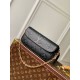 Replica Pari Portafoglio Louis Vuitton con catena Ivy M82210 Nero imitazioni Miglior Prezzo Pari replica Portafoglio Louis Vuitton con catena Ivy M82210 Nero