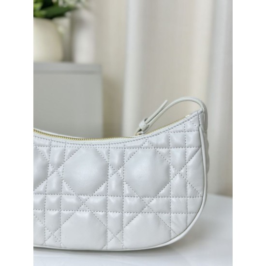 Replica Christian Dior CD Lounge Bag Supple Macrocannage Bianco imitazioni Miglior Prezzo Christian Dior CD Lounge Bag Supple Macrocannage Bianco Replica