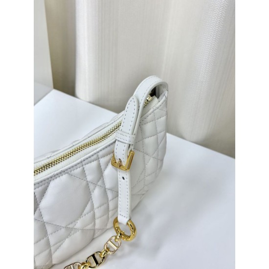 Replica Christian Dior CD Lounge Bag Supple Macrocannage Bianco imitazioni Miglior Prezzo Christian Dior CD Lounge Bag Supple Macrocannage Bianco Replica