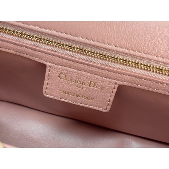 Replica Imitazione Christian Dior Borse Dior Caro grande rosa imitazioni Miglior Prezzo Imitazione Christian Dior Borse Replica Dior Caro grande rosa