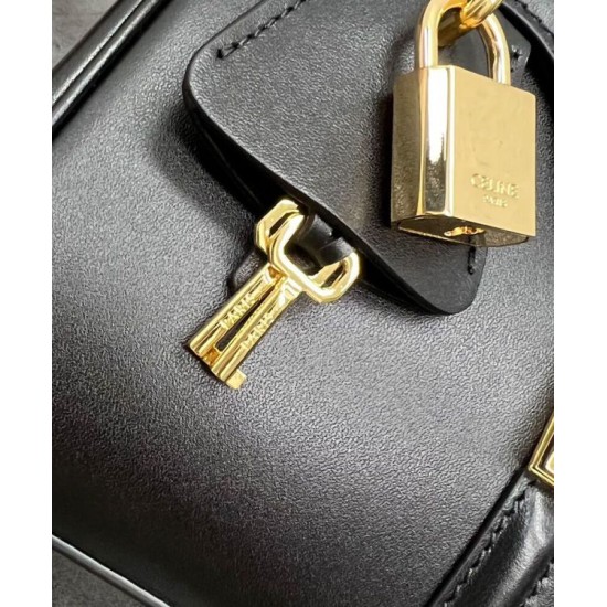 Replica Borsa Celine Mini 16 Pelle di vitello naturale Nera imitazioni Miglior Prezzo Borsa Celine Mini 16 Pelle di vitello naturale Nera Replica