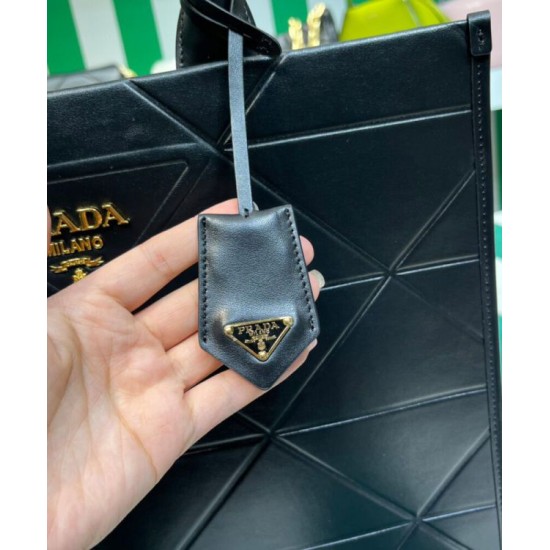 Replica Borse Alta Qualità Prada Prada Symbole grande in pelle con impunture 1BA377 Nera imitazioni Miglior Prezzo Borse Replica Alta Qualità Prada Prada Symbole grande in pelle con impunture 1BA377 Nera