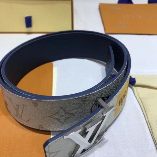 Replica Pari Cintura Initiales 40mm Monogram M0162U Bianco Outlet Pari replica Cintura Initiales 40mm Monogram M0162U Bianco imitazioni perfette