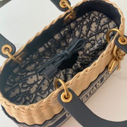 Christian Dior Borse Lady Dior media albicocca Christian Dior Borse Lady Dior media albicocca